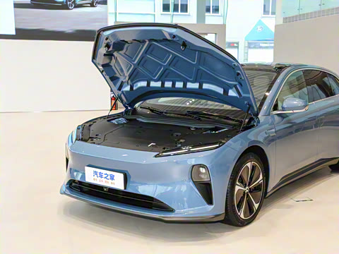 2024�� 75kWh Touring