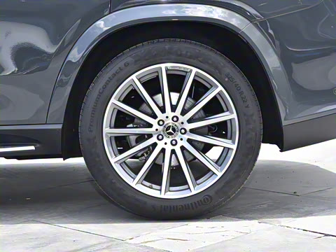 2025�� GLS 450 4MATIC ������