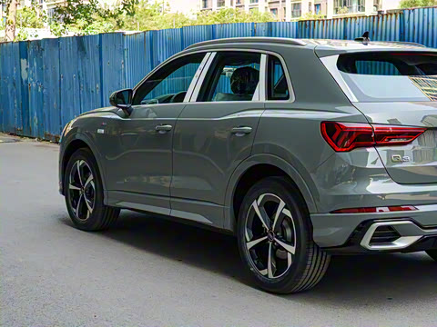 2025�� quattro 45�����ذ� 35TFSI ʱ�ж�����