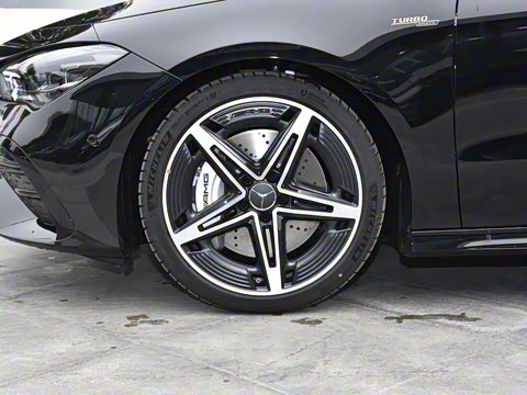 2025�� AMG CLA 35 4MATIC