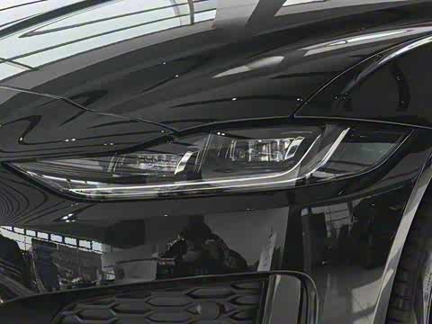 2024�� 2.0T 250PS R-DYNAMIC Sҫ���˶���