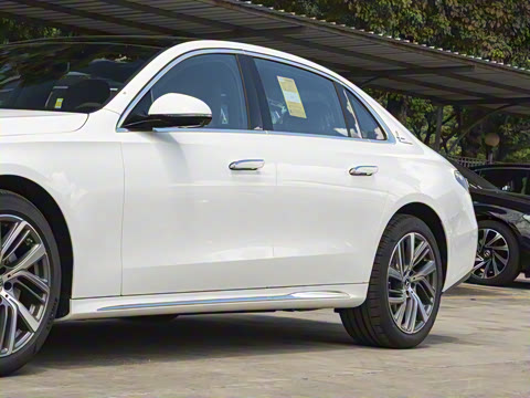 2024�� �Ŀ� E 300 L ʱ����