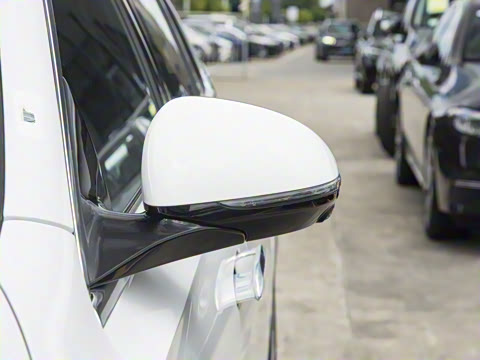 2024�� �Ŀ� E 300 L ʱ����