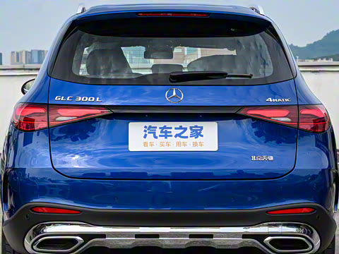 2025�� GLC 300 L 4MATIC ������ 7��