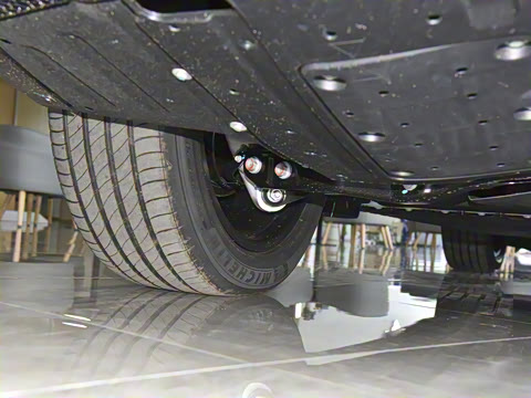 2025�� 825 Max��