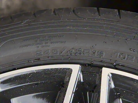 2025�� EV 605KM�����