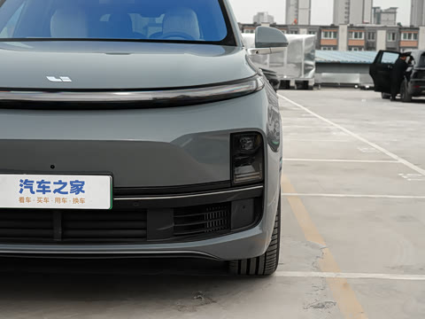 2025�� Ultra ���ܻ��°�