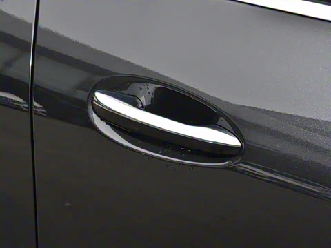 2025�� GLC 260 L 4MATIC ������