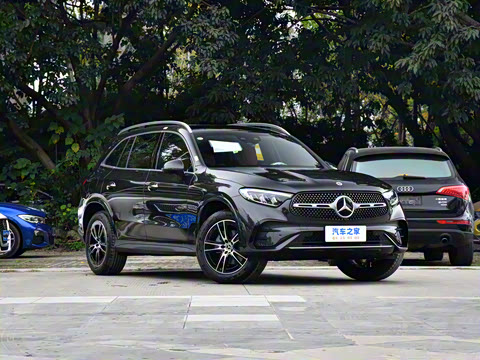 2025�� GLC 260 L 4MATIC ������