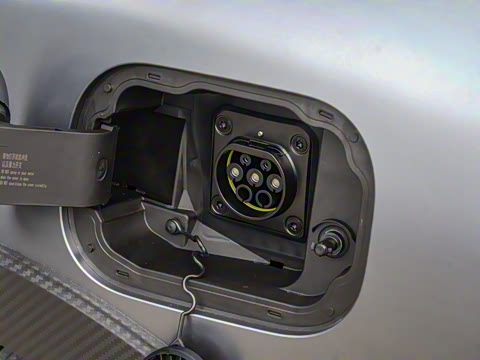 2024�� ľ���� 401km ������ 126kW