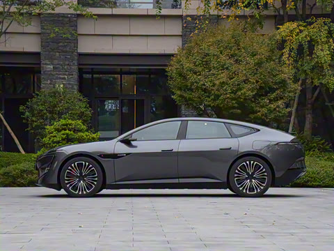 2025�� Ultra���̰�