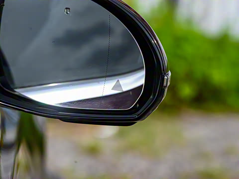 2025�� �Ŀ� E 260 L �˶���