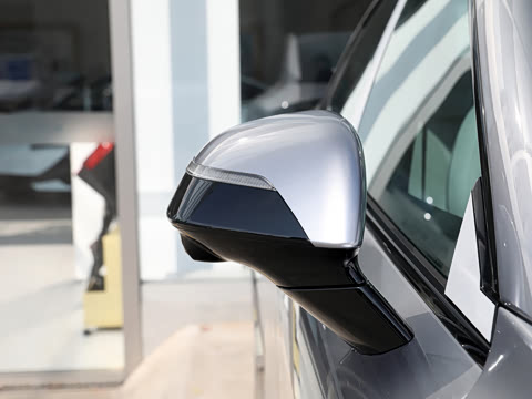 2024�� 560PRO 185kW