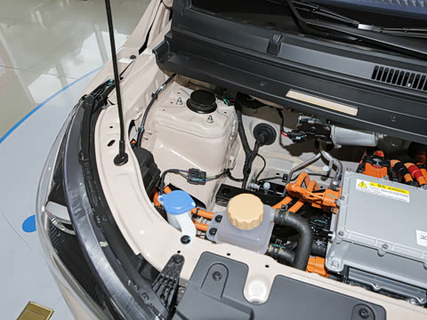 2025�� Mate 300km׷���