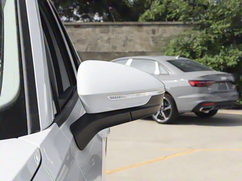 2025�� ̽��L 300TSI ������Ӣ