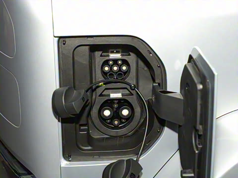 2025�� 401�������װ�