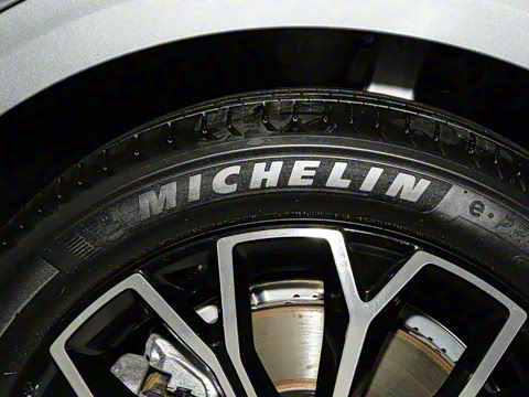 2024�� �����Ǽݰ� 100kWh