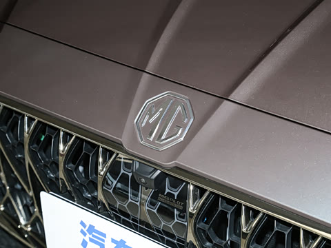 2022�� 1.5T Trophy�˶�������