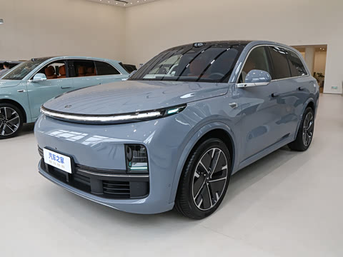 2025�� Ultra ���ܻ��°�