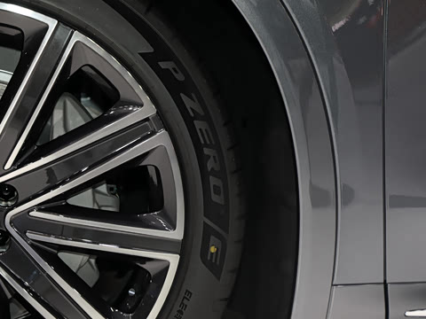 2024�� ���� 736km UItra