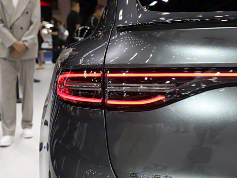 2024�� ���� 736km UItra