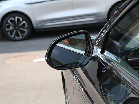 2025�� 2.0T ���ݰ�