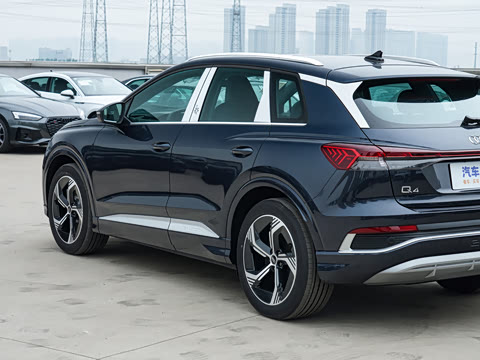 2024�� 40 e-tron ������