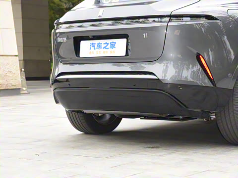 2025�� Ultra ���̰�