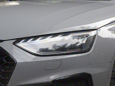 2025�� 200���������� 40 TFSI ���������� B&O ��ҹ��