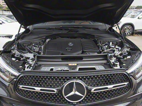 2025�� GLC 260 4MATIC ����SUV