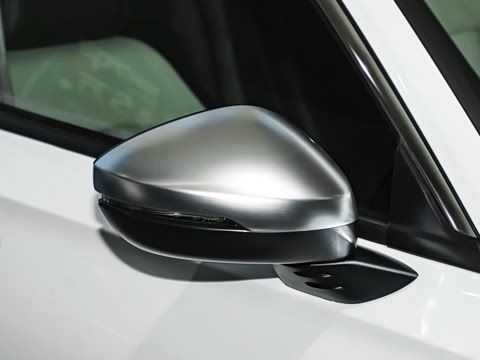 2023�� 2.0L e:HEV ������