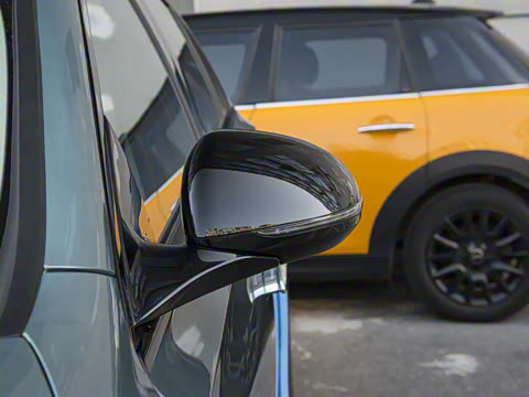 2025�� E 300 ʱ�����˶���