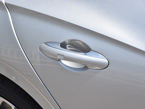 2026�� 4.0T V8 Mulliner