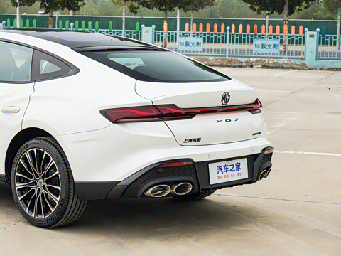 2025�� 2.0T 405 AT������