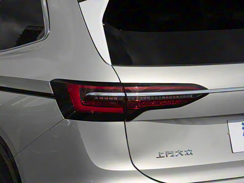 2024�� 380TSI ��۰�