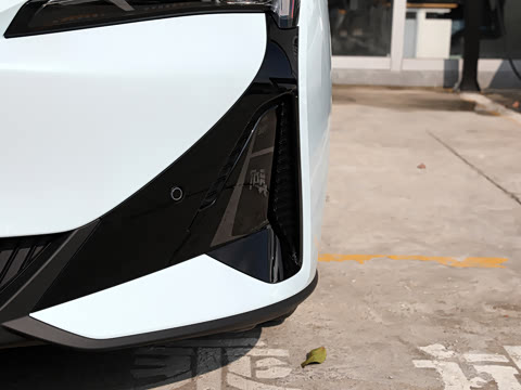 2024�� 560PRO 185kW