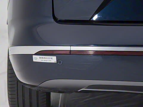 2025�� 700 Ultra�������������״��