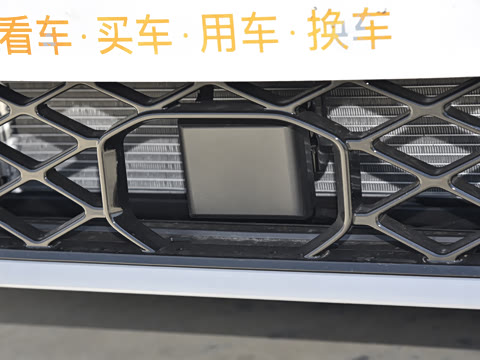 2025�� �Ŀ� 300TSI R-Line