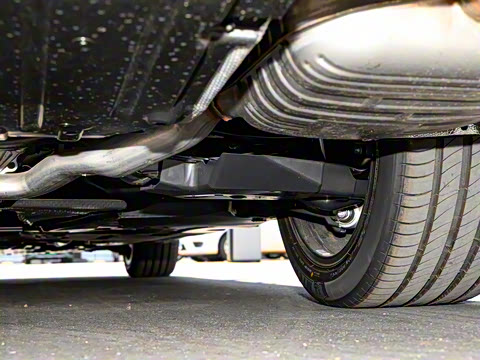 2024�� �Ŀ� E 300 L ʱ����