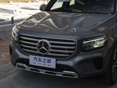 2025�� GLB 220 ������