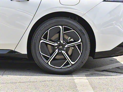 2025�� ���� 230AirѲ����