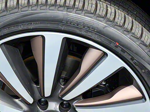 2024�� 3.0 L6 400PS SV���ٴ����ӳ��� 4��