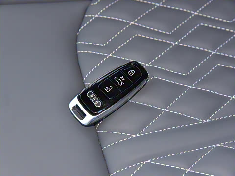 2025�� 45 TFSI quattro RS �׼����ٰ�