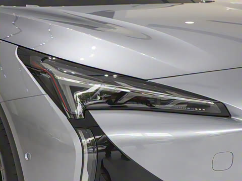 2025�� 560MAX 185kW