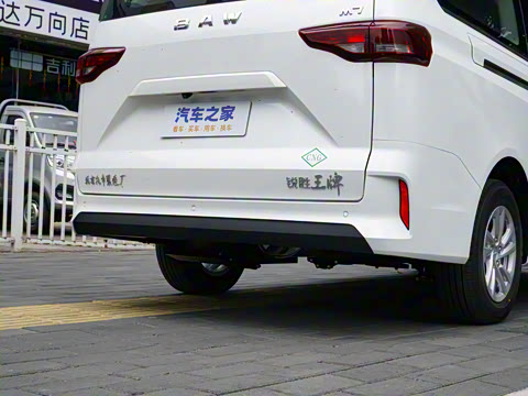 2025�� 2.0L CNG�߼�Ӫ�˰� 9��