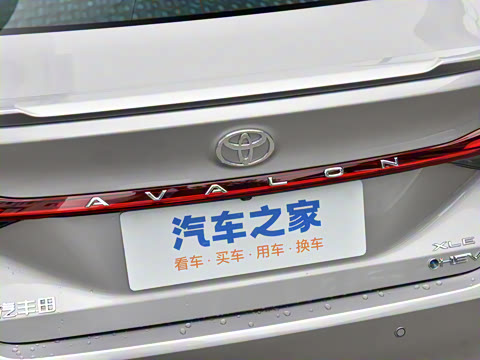 2024�� ˫�� 2.5L XLE����