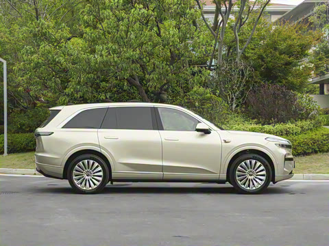 2025�� Ultra ������