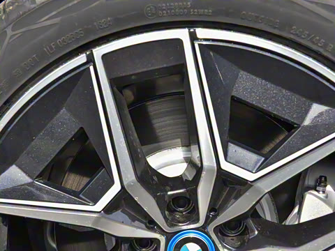 2024�� eDrive 35L ������ M�˶���װ