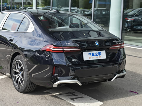 2024�� eDrive 35L ������ M�˶���װ