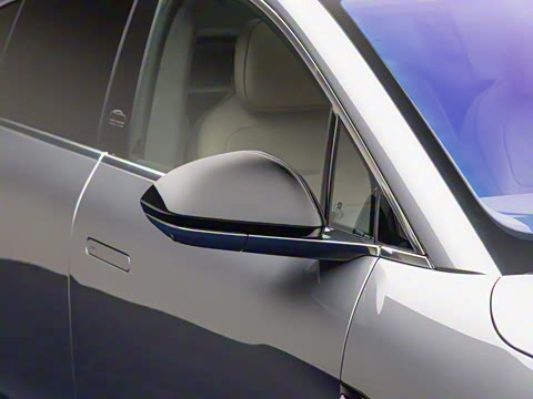 2025�� 102kWh �׷�������